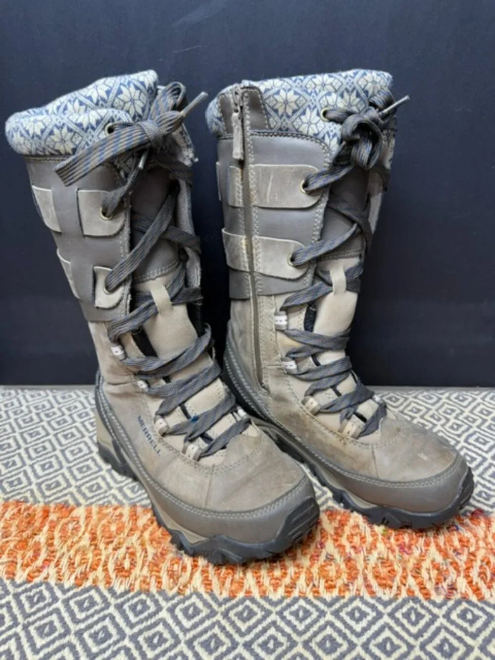 Merrell Polarand Rove Peak Woman's Size 6